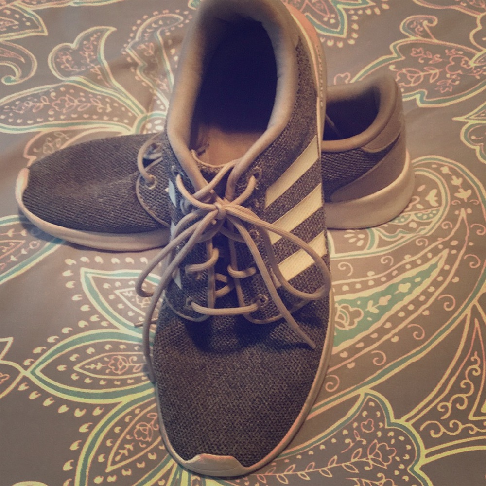 Adidas tennis shoes